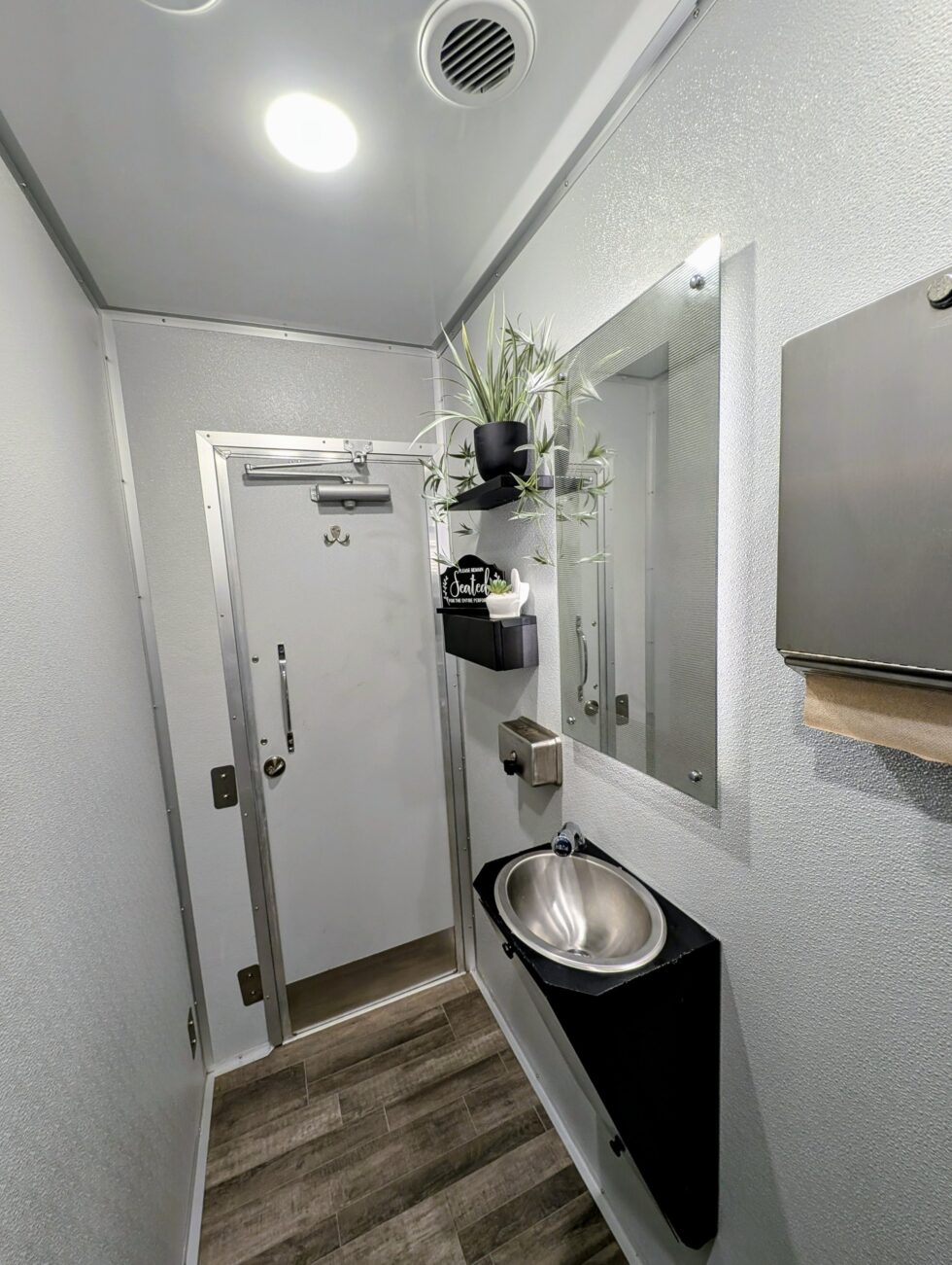 Eight Station Luxury Restroom Trailer Rental