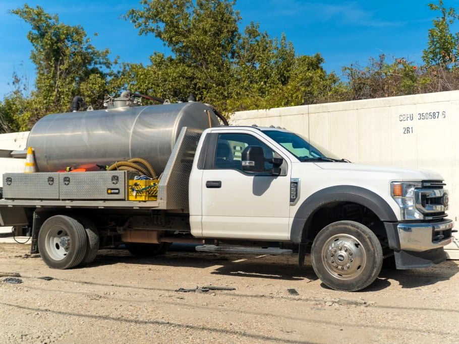 onsite porta potty maintenance service vehicle
